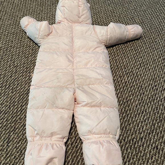 Gap snowsuit - Picture 3 of 9